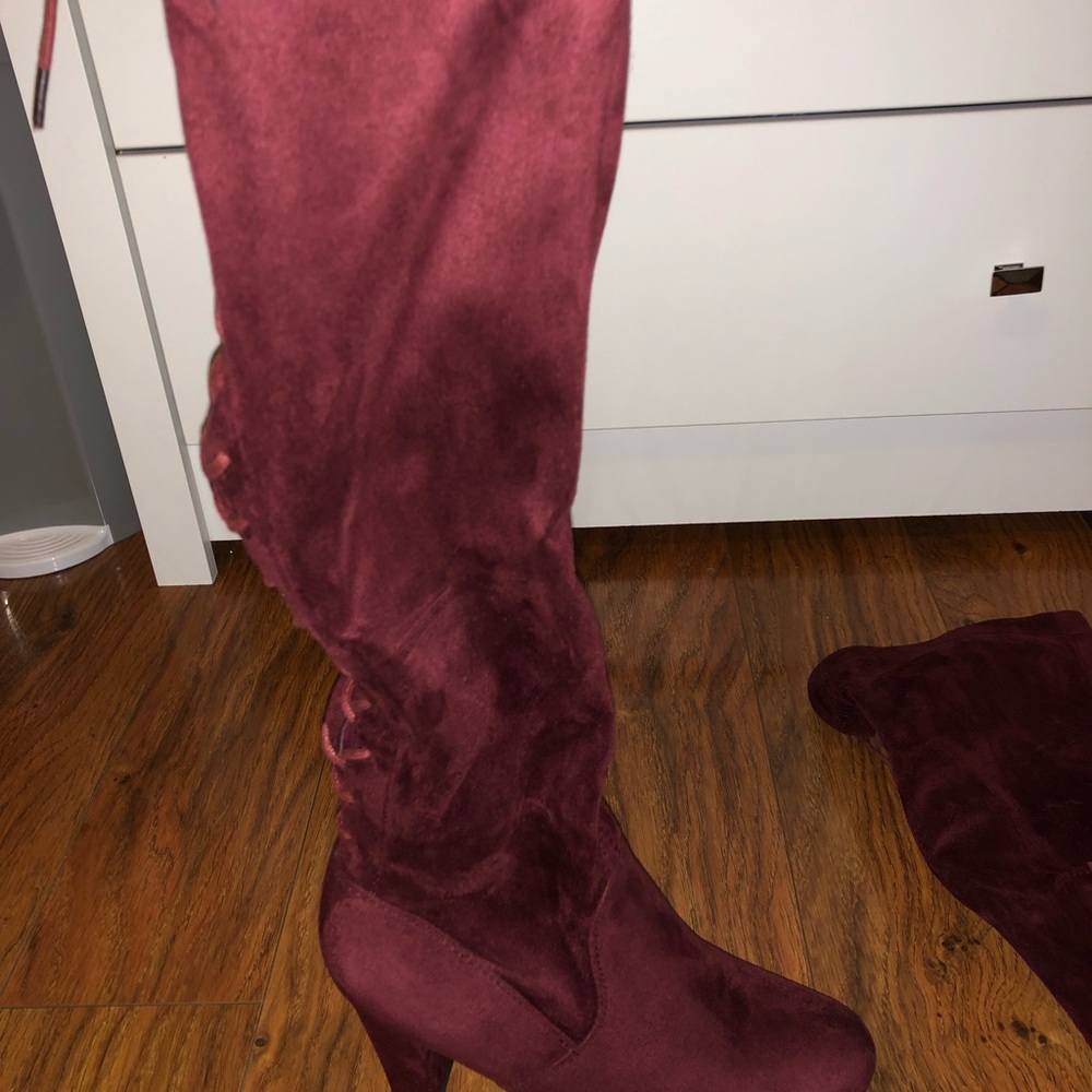 Boots - Picture 2 of 4
